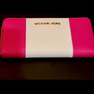 White and pink Michael Kors Wallet